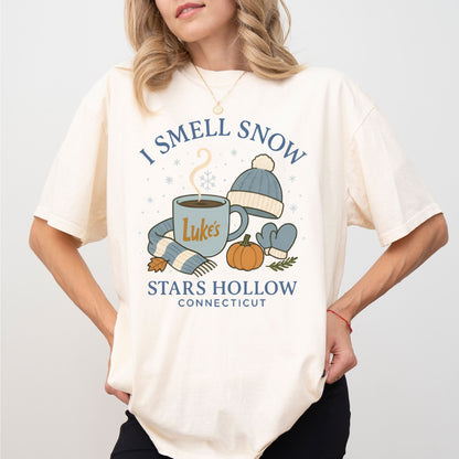 Comfort Colors® I Smell Snow Stars Hollow Graphic Tee – Cozy Winter T-Shirt