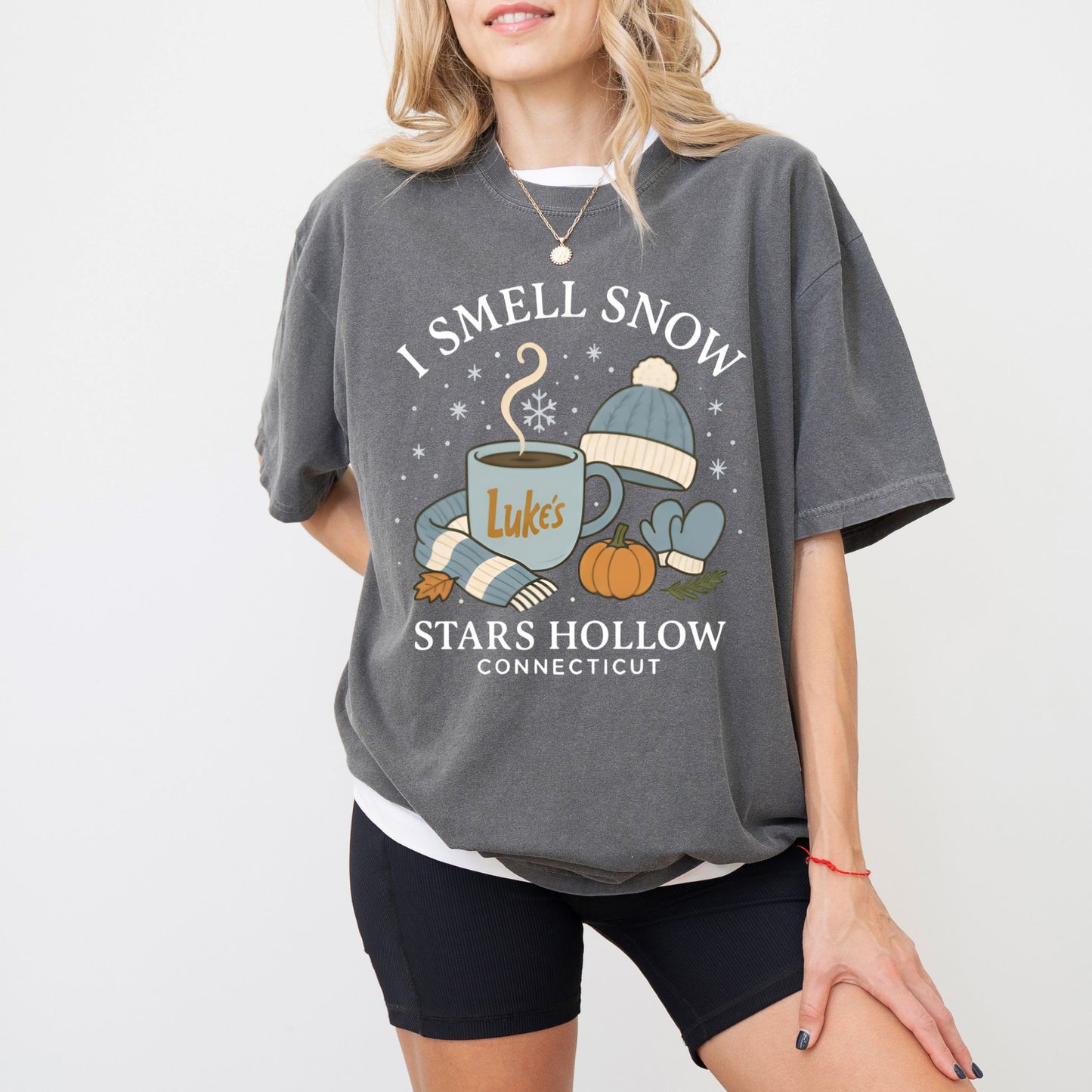 Comfort Colors® I Smell Snow Stars Hollow Graphic Tee – Cozy Winter T-Shirt