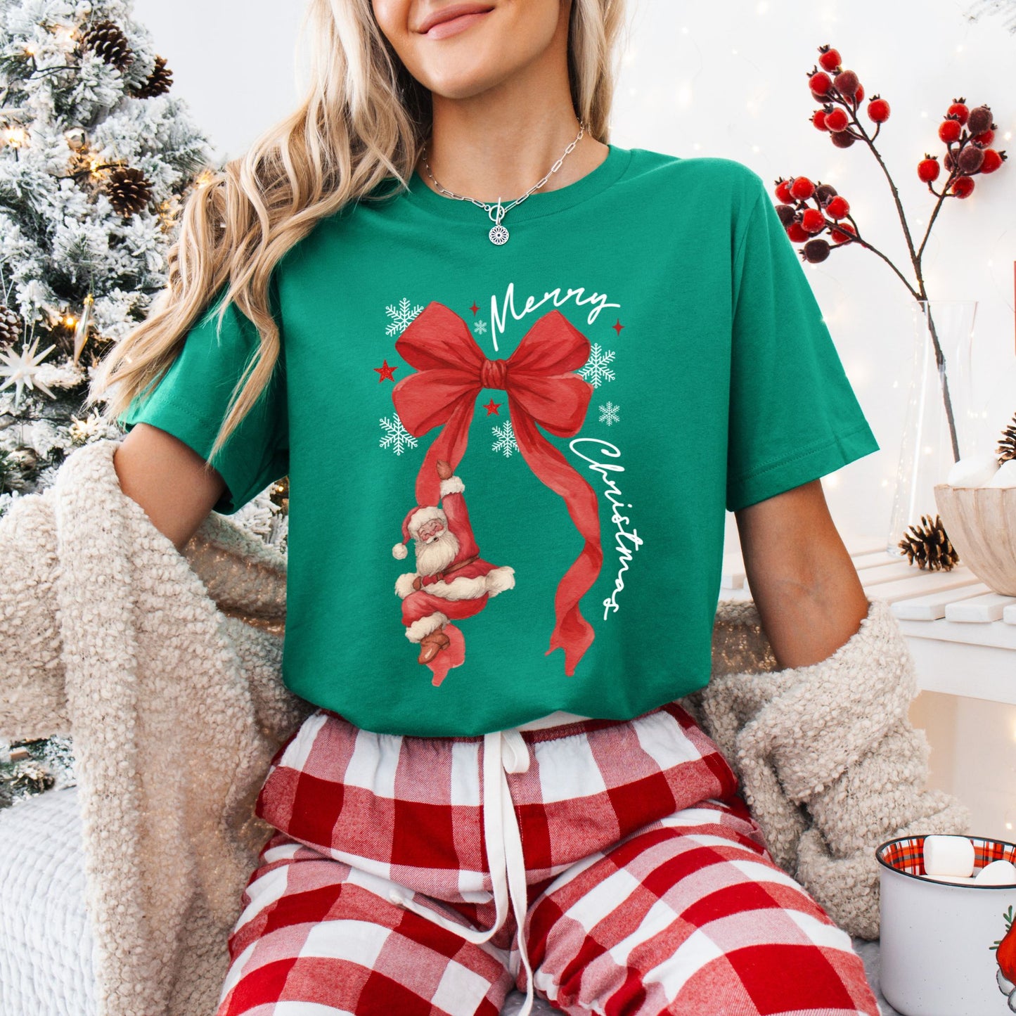 Santa Bow Merry Christmas Tee – Cozy Holiday T-Shirt