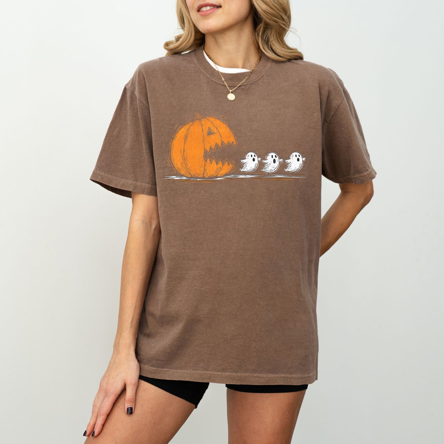 Pumpkin Ghost Chase Halloween T-Shirt